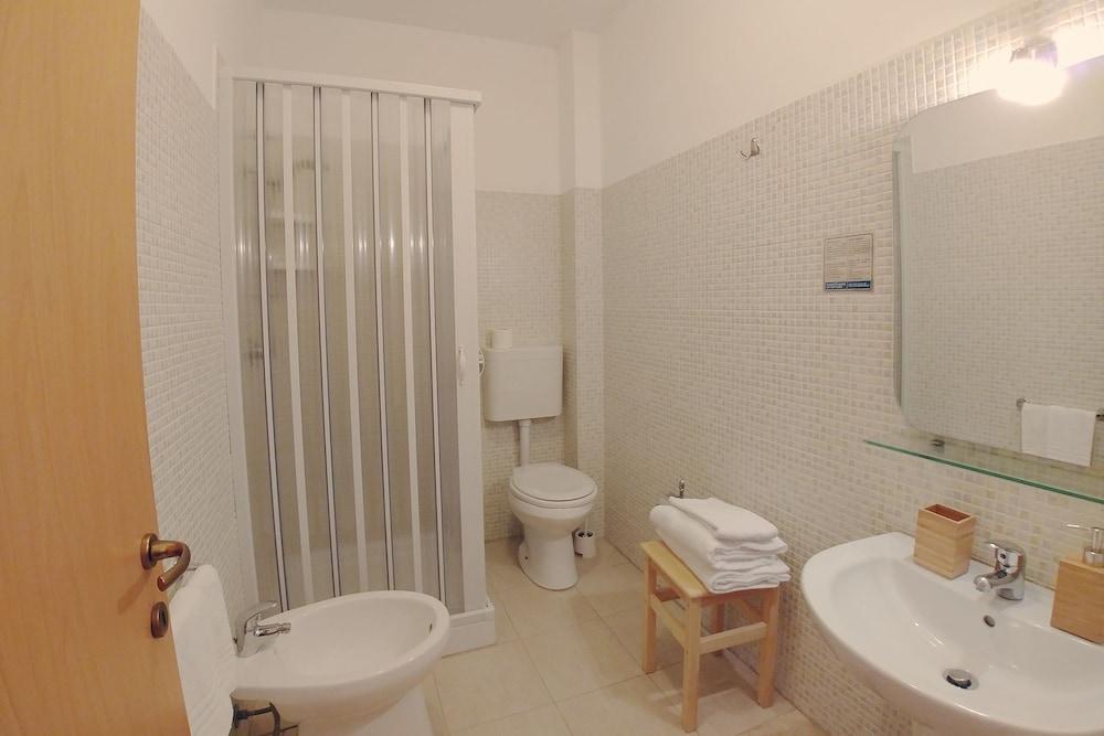 Bed & Breakfast Tiziana カステッランマーレ・デル・ゴルフォ エクステリア 写真