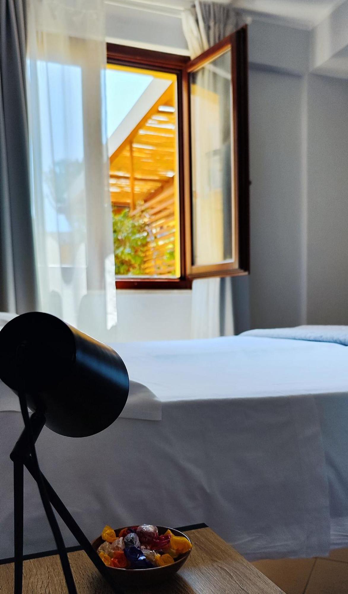 Bed & Breakfast Tiziana カステッランマーレ・デル・ゴルフォ エクステリア 写真